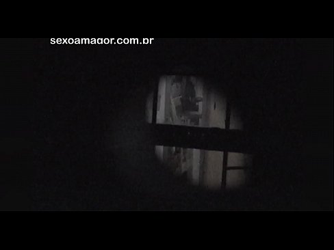 ❤️ Blondīnīte tiek slepeni filmēta ar kaimiņu vuajeru, kurš slēpjas aiz dobiem ķieģeļiem ☑ Porno pie lv.sex00.top ﹏